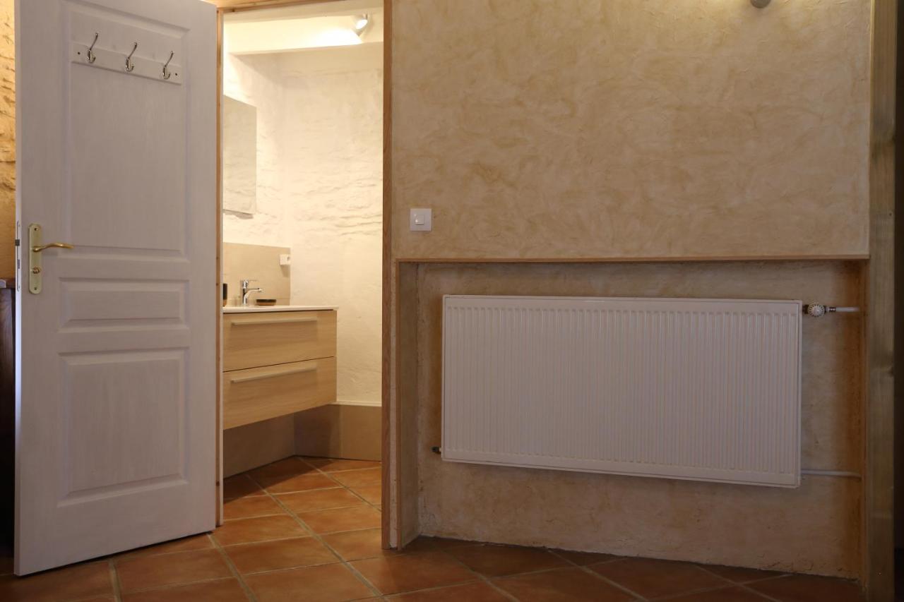 Bed and Breakfast les Tours de Bombel à Saint-Amand-de-Coly Extérieur photo